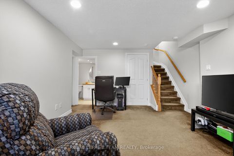 Photo 28 at 114 Tandalee Crescent, Emerald Meadows/Trailwest, Kanata