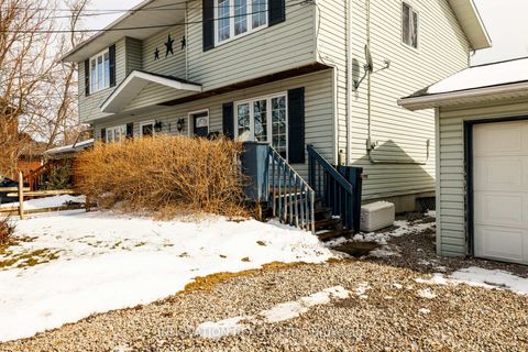 Photo 5 at 19 Thomas Street, SMITHS FALLS, Smiths Falls