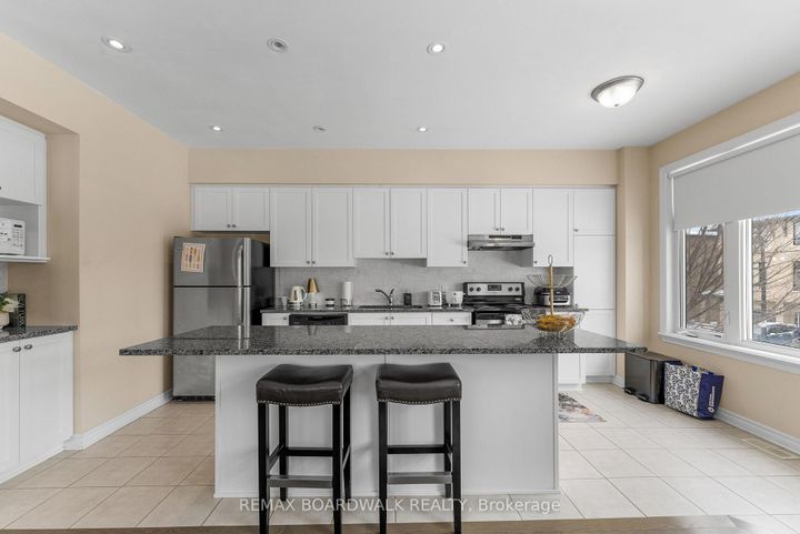 Photo 21 at 135 Wild Senna Way, Nepean (Longfields), Ottawa