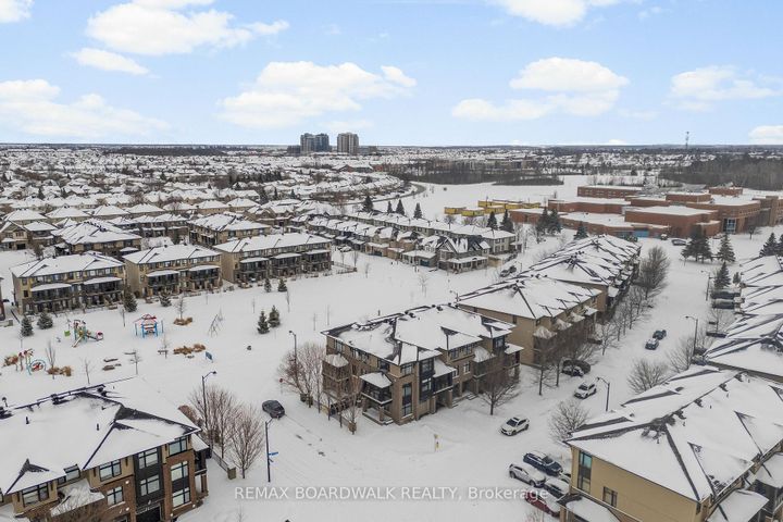 Photo 32 at 135 Wild Senna Way, Nepean (Longfields), Ottawa