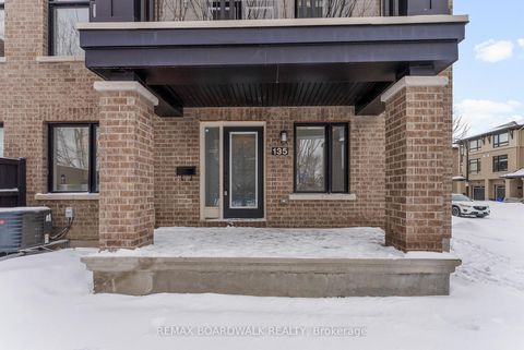 Photo 3 at 135 Wild Senna Way, Nepean (Longfields), Ottawa