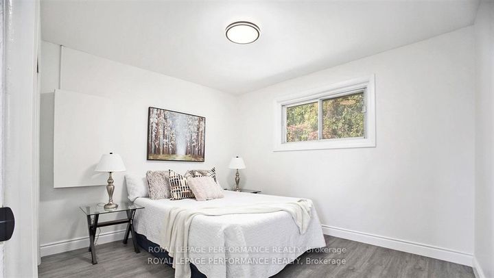 Photo 12 at 33 Majestic Drive N, Nepean (Manordale), Ottawa