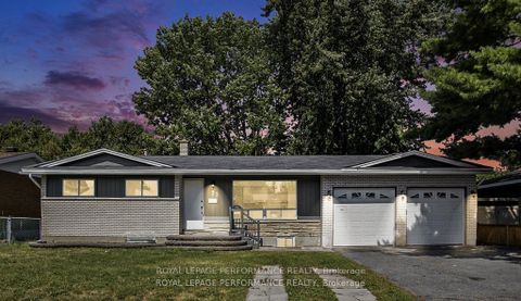 Photo 0 at 33 Majestic Drive N, Nepean (Manordale), Ottawa