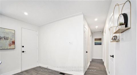 Photo 11 at 33 Majestic Drive N, Nepean (Manordale), Ottawa