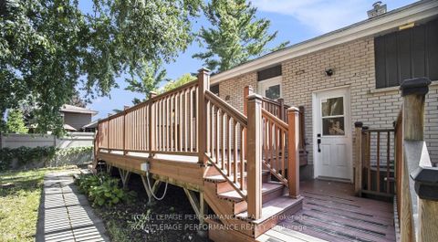 Photo 16 at 33 Majestic Drive N, Nepean (Manordale), Ottawa