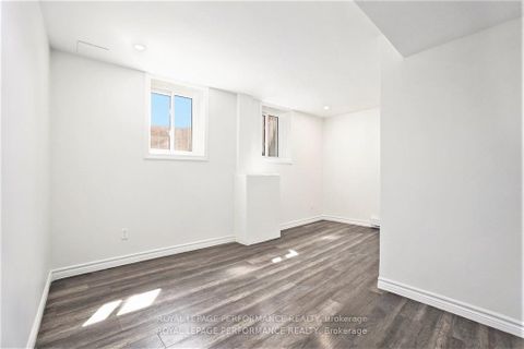 Photo 25 at 33 Majestic Drive N, Nepean (Manordale), Ottawa