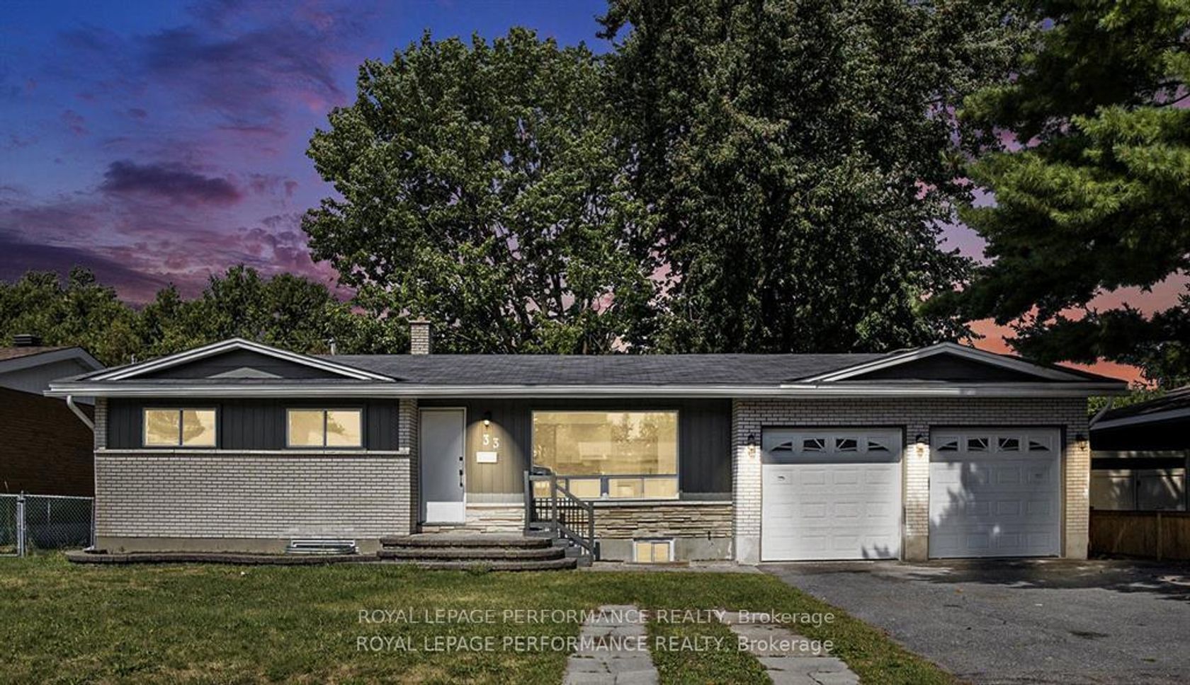 33 Majestic Drive N, Nepean (Manordale), Ottawa 