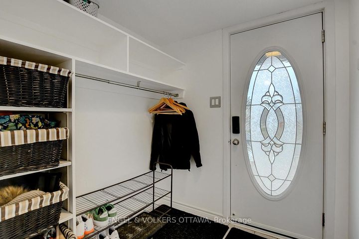 Photo 6 at 206 Sherway Drive, Nepean (Pheasant Run), Ottawa