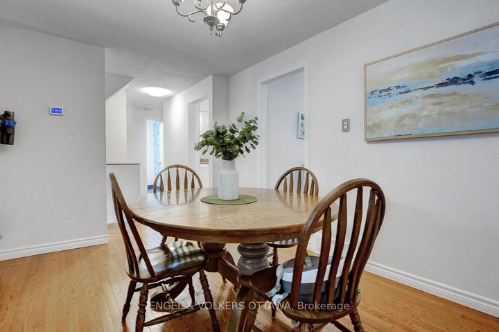 Photo 10 at 206 Sherway Drive, Nepean (Pheasant Run), Ottawa