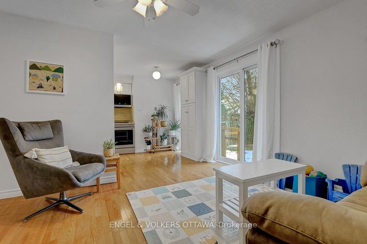 Photo 12 at 206 Sherway Drive, Nepean (Pheasant Run), Ottawa