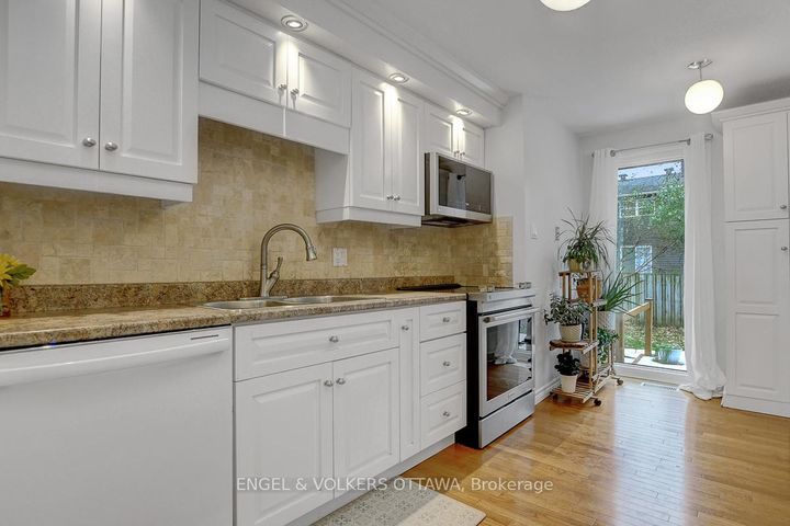 Photo 17 at 206 Sherway Drive, Nepean (Pheasant Run), Ottawa