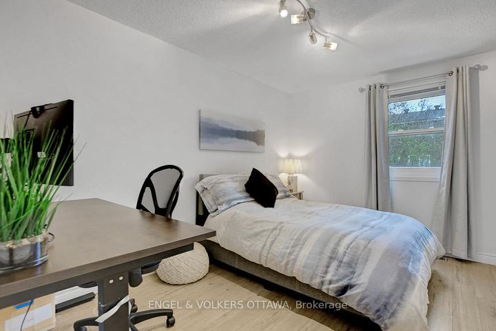 Photo 22 at 206 Sherway Drive, Nepean (Pheasant Run), Ottawa
