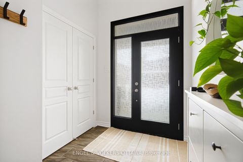 Photo 2 at 719 Twist Way, Emerald Meadows/Trailwest, Kanata