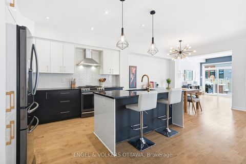 Photo 5 at 719 Twist Way, Emerald Meadows/Trailwest, Kanata