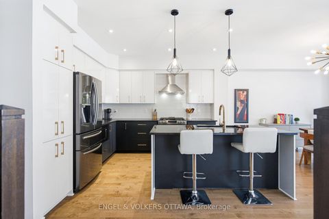 Photo 6 at 719 Twist Way, Emerald Meadows/Trailwest, Kanata