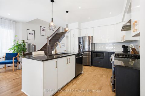 Photo 9 at 719 Twist Way, Emerald Meadows/Trailwest, Kanata