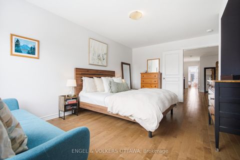 Photo 24 at 719 Twist Way, Emerald Meadows/Trailwest, Kanata