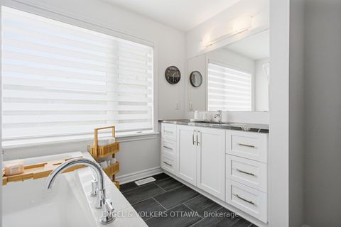 Photo 27 at 719 Twist Way, Emerald Meadows/Trailwest, Kanata