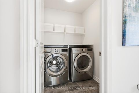 Photo 33 at 719 Twist Way, Emerald Meadows/Trailwest, Kanata