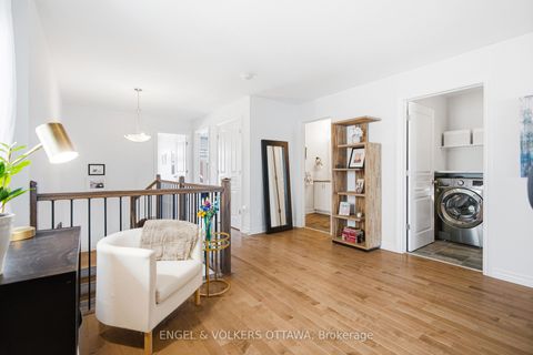 Photo 34 at 719 Twist Way, Emerald Meadows/Trailwest, Kanata