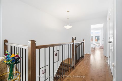 Photo 37 at 719 Twist Way, Emerald Meadows/Trailwest, Kanata