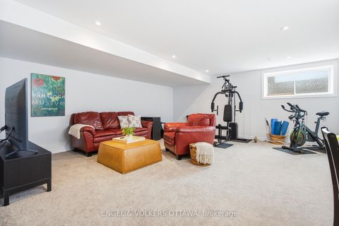 Photo 46 at 719 Twist Way, Emerald Meadows/Trailwest, Kanata