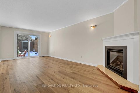 Photo 2 at 25 Equestrian Drive, Bridlewood, Kanata