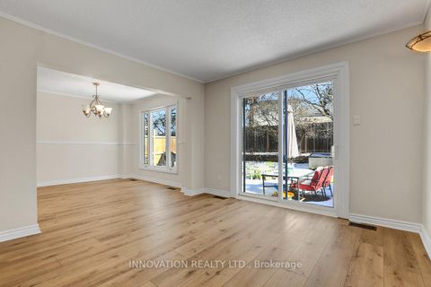 Photo 4 at 25 Equestrian Drive, Bridlewood, Kanata