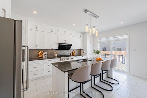 Photo 9 at 1027 PARABOLICA Way, Kanata Lakes/Heritage Hills, Kanata