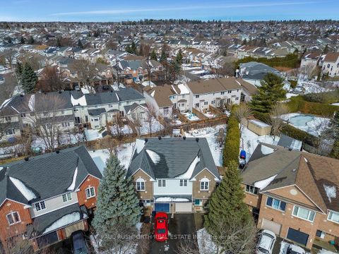 Photo 1 at 47 Deerchase Court, Emerald Meadows/Trailwest, Kanata