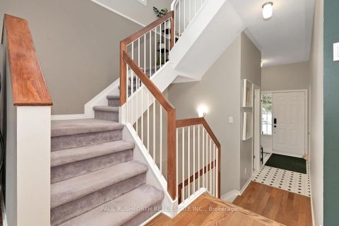 Photo 4 at 47 Deerchase Court, Emerald Meadows/Trailwest, Kanata