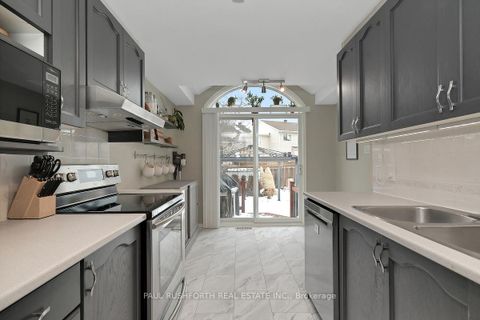 Photo 14 at 47 Deerchase Court, Emerald Meadows/Trailwest, Kanata