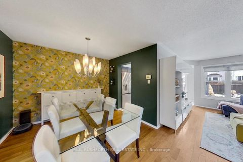 Photo 17 at 47 Deerchase Court, Emerald Meadows/Trailwest, Kanata