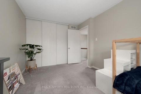 Photo 27 at 47 Deerchase Court, Emerald Meadows/Trailwest, Kanata