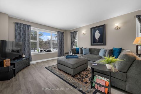 Photo 5 at 184 Charmont Way, Constance Bay