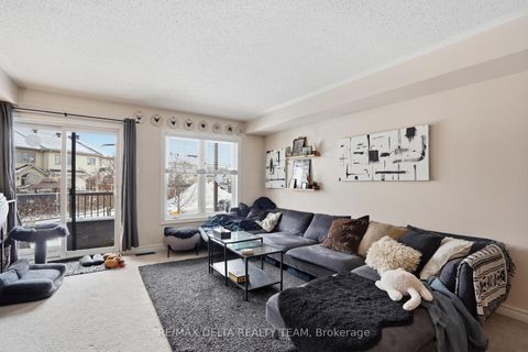 Photo 8 at 121 - 2333 Esprit Drive, Avalon East, Orleans