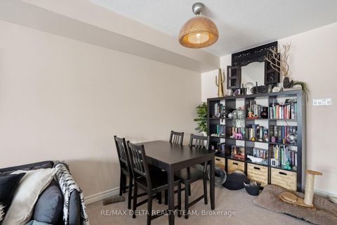 Photo 9 at 121 - 2333 Esprit Drive, Avalon East, Orleans