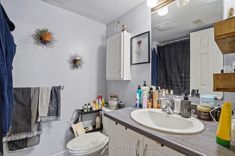 Photo 18 at 121 - 2333 Esprit Drive, Avalon East, Orleans