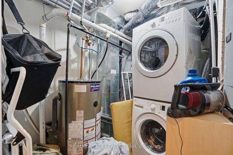 Photo 19 at 121 - 2333 Esprit Drive, Avalon East, Orleans