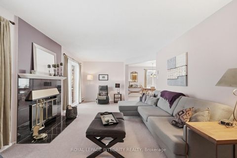 Photo 7 at 110 - 545 Canteval Terrace, Fallingbrook/Pineridge, Orleans