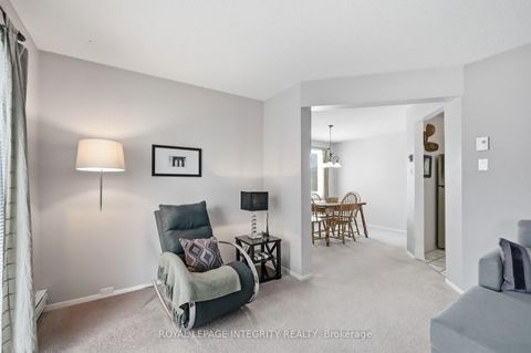 Photo 10 at 110 - 545 Canteval Terrace, Fallingbrook/Pineridge, Orleans