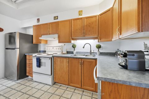 Photo 16 at 110 - 545 Canteval Terrace, Fallingbrook/Pineridge, Orleans