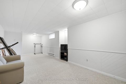 Photo 29 at 110 - 545 Canteval Terrace, Fallingbrook/Pineridge, Orleans