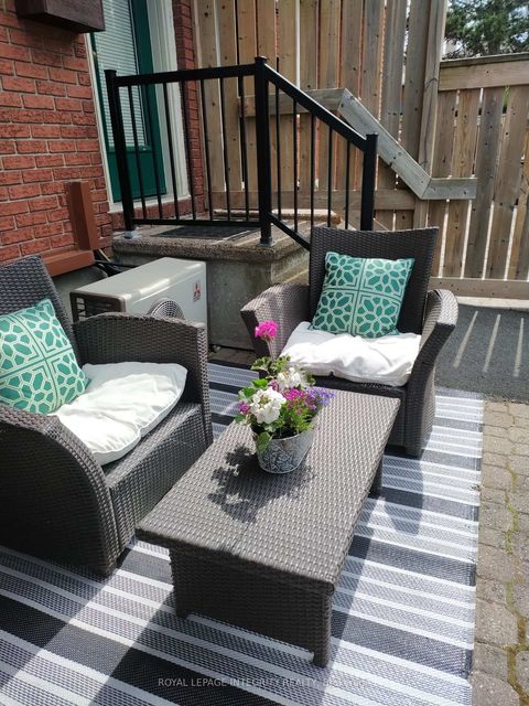 Photo 34 at 110 - 545 Canteval Terrace, Fallingbrook/Pineridge, Orleans