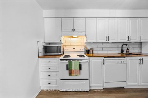 Photo 11 at 46A - 802 St. Andre Drive, Hiawatha Park/Convent Glen, Orleans