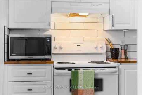 Photo 15 at 46A - 802 St. Andre Drive, Hiawatha Park/Convent Glen, Orleans