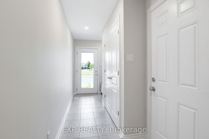 Photo 2 at 311 Twinflower Way, Nepean (Longfields), Ottawa