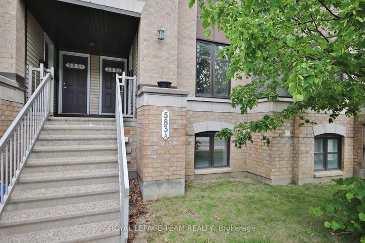 Photo 2 at 583A Chapman Mills Drive, Nepean (Strandherd), Ottawa