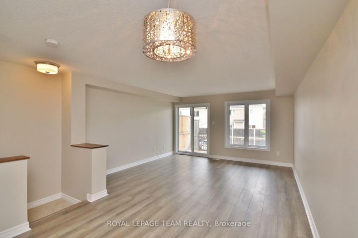 Photo 9 at 583A Chapman Mills Drive, Nepean (Strandherd), Ottawa