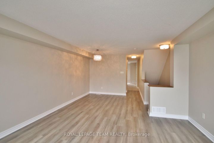 Photo 10 at 583A Chapman Mills Drive, Nepean (Strandherd), Ottawa